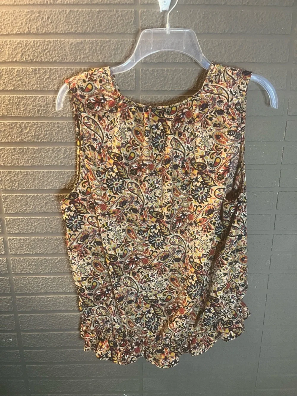 Evereve Sleeveless Paisley Camisole in Multi-Color - Picture 6 of 6